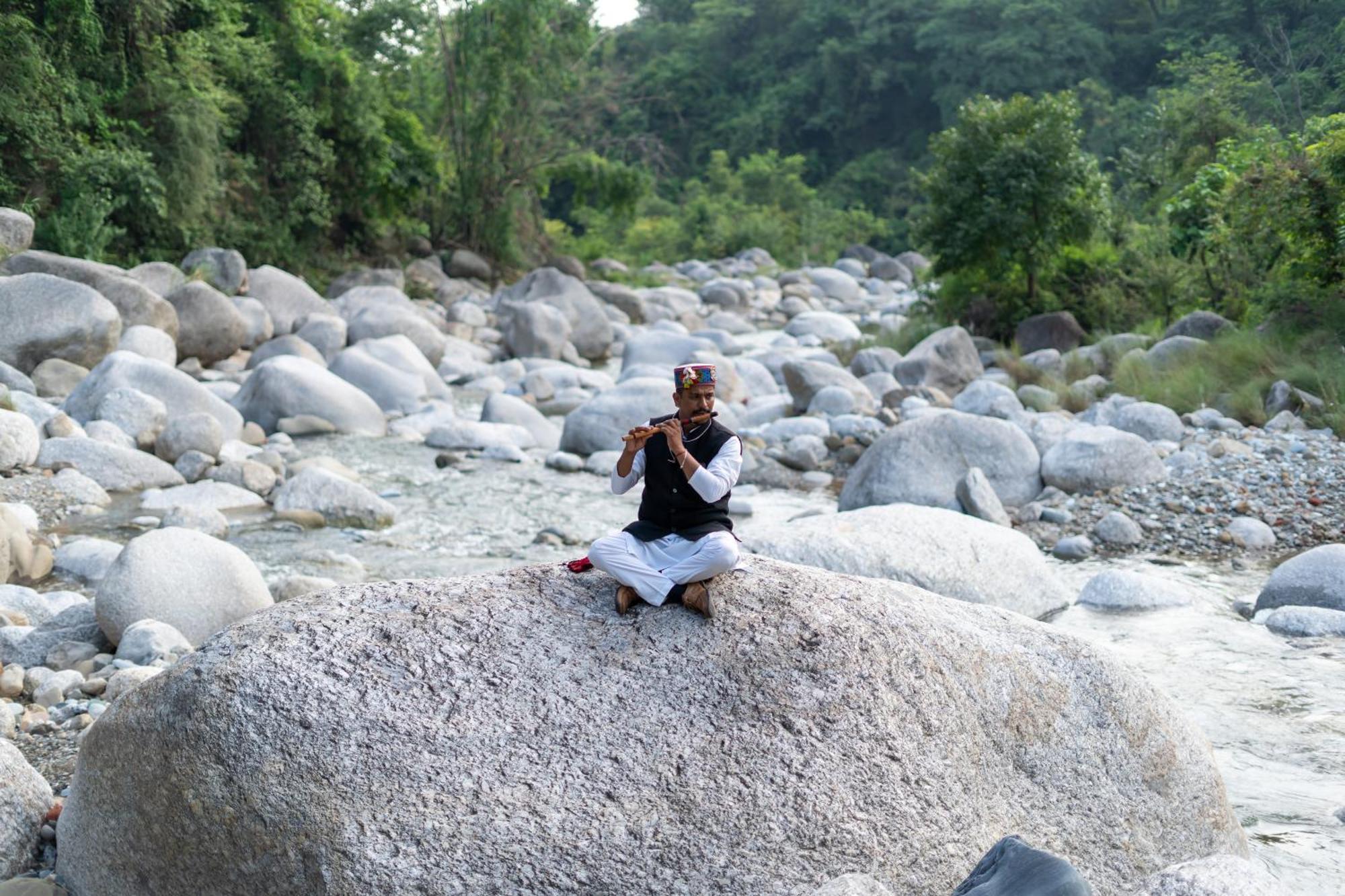 Dev Bhoomi Farms&Cottages Dharamshala Exteriör bild