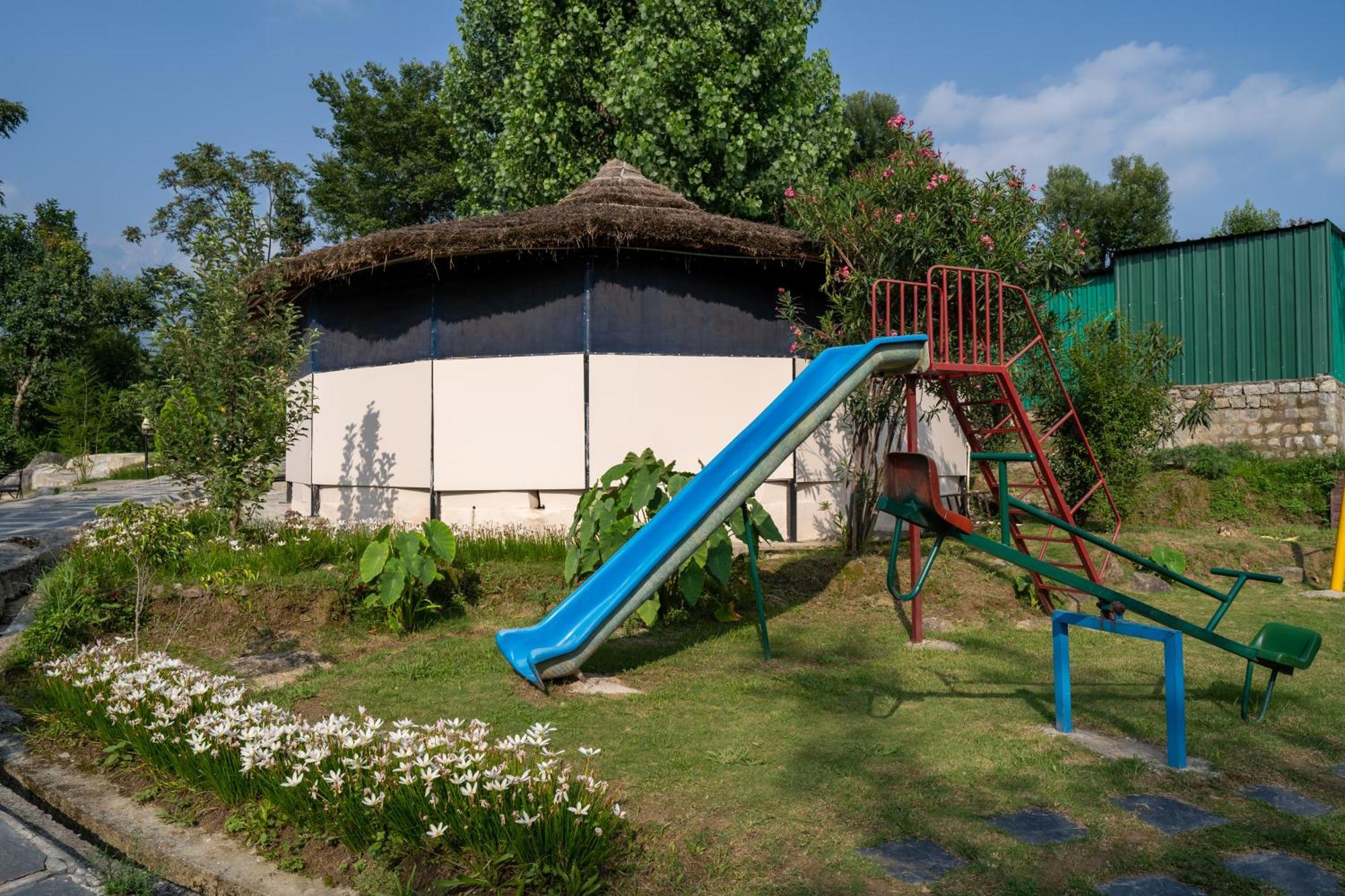 Dev Bhoomi Farms&Cottages Dharamshala Exteriör bild